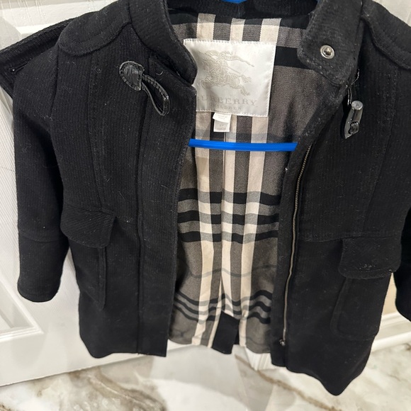 Burberry children’s jacket 5t (in my opinion runs small) - Picture 10 of 12